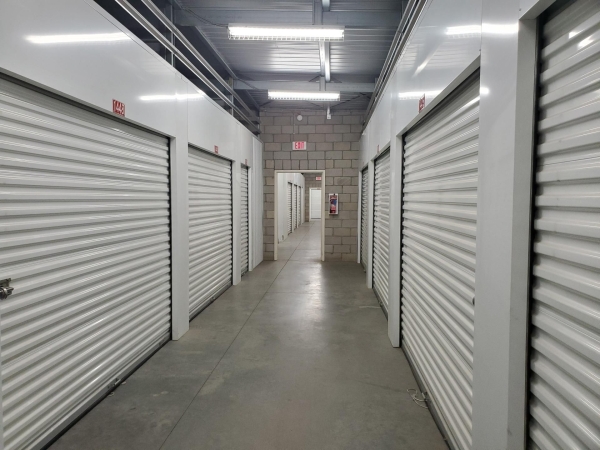 Facility photo: //images.sparefoot.com/medium/22993169942fb59d8a2.jpg