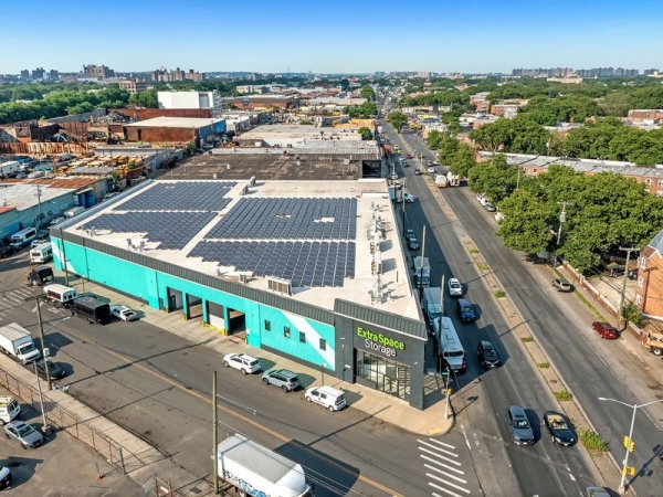 Storage Units at Extra Space Storage - 3760 - Brooklyn - Foster Ave - 5601 Foster Avenue