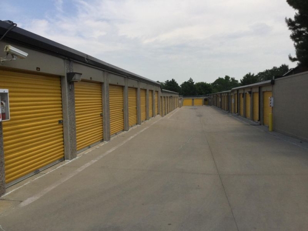 Storage Units at Extra Space Storage - 3766 - Aurora - Mississippi Ave - 11951 East Mississippi Avenue