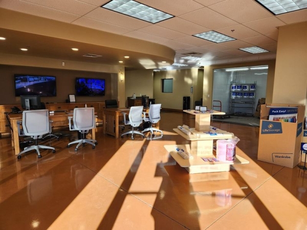 Storage Units at Extra Space Storage - 3818 - Henderson - Bicentennial Pkwy - 2960 Bicentennial Parkway