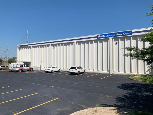 Facility photo: //images.sparefoot.com/medium/22998664cbfafc48211.jpg