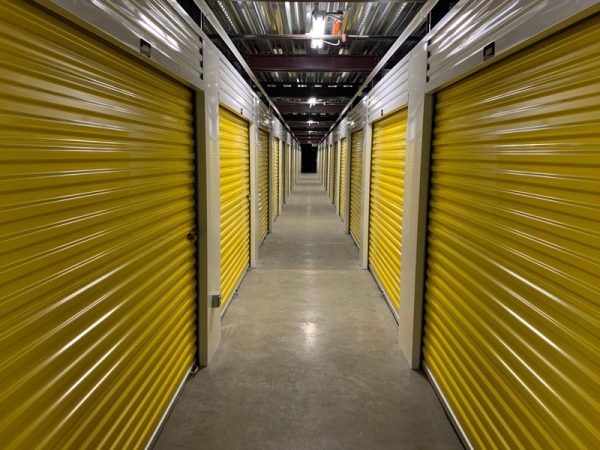 Facility photo: //images.sparefoot.com/medium/22998664cbfafd57996.jpg