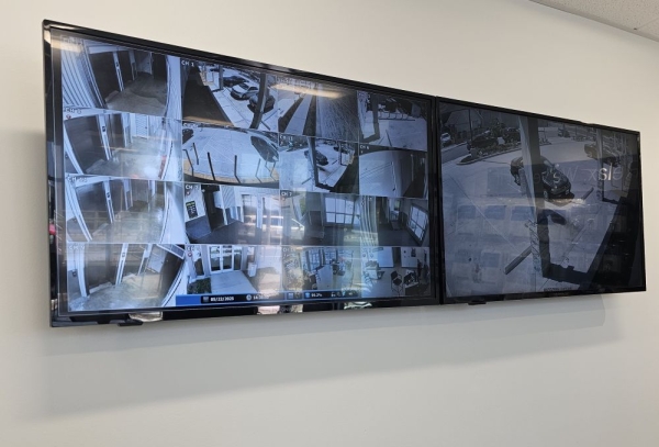 Facility photo: //images.sparefoot.com/medium/2300176994308849d06.jpg