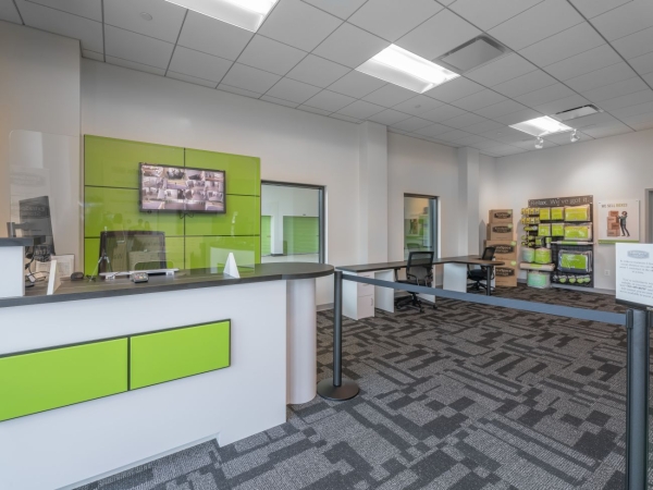 Facility photo: //images.sparefoot.com/medium/23002169c3cf225ab6f.jpg