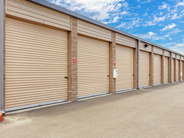 Storage Units at Extra Space Storage - 4138 - Los Angeles - Broadway Pl - 3801 Broadway Place