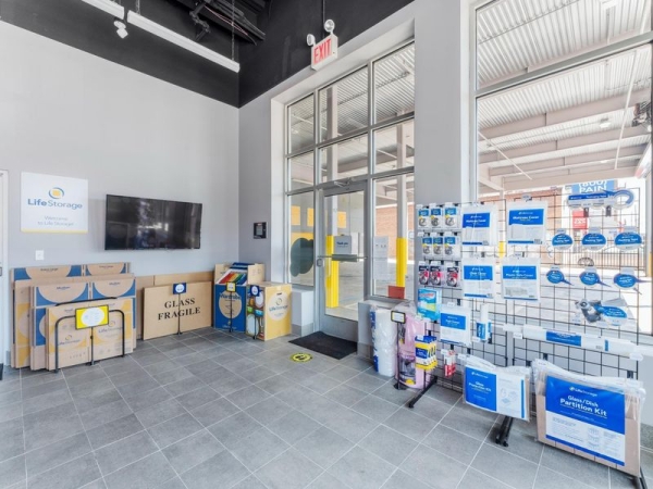 Storage Units at Extra Space Storage - 4192 - Brooklyn - Utica Ave - 651 Utica Avenue