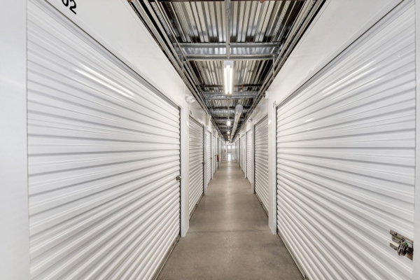 Facility photo: //images.sparefoot.com/medium/23008569942e2986c3c.jpg