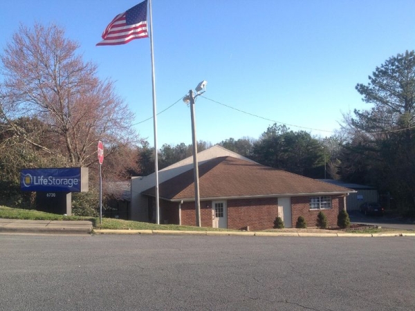 Storage Units at Extra Space Storage - 3085 - Charlotte - W T Harris Blvd - 6720 East W.T. Harris Boulevard