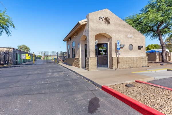 Storage Units at Extra Space Storage - 3153 - Phoenix - 35th Ave - 20001 North 35th Avenue