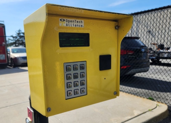 Facility photo: //images.sparefoot.com/medium/2301886a3fbbbb1b3ae.jpg