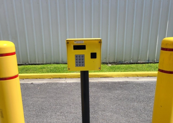 Facility photo: //images.sparefoot.com/medium/23024069c7c39fdcbdc.jpg