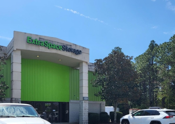 Facility photo: //images.sparefoot.com/medium/23024069c7c3a271055.jpg