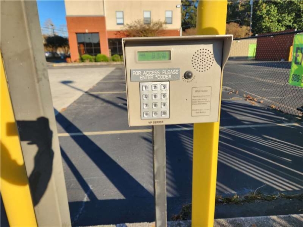 Storage Units at Extra Space Storage - 3258 - Huntsville - Highway 72 - 7015 Highway 72 West