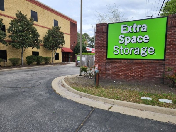 Storage Units at Extra Space Storage - 3309 - Norfolk - Little Creek Rd - 1806 East Little Creek Road