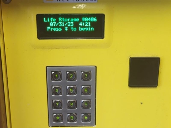 Storage Units at Extra Space Storage - 3309 - Norfolk - Little Creek Rd - 1806 East Little Creek Road