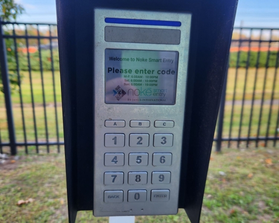 Facility photo: //images.sparefoot.com/medium/23032169942f4446ef8.jpg