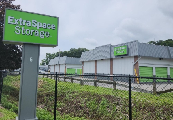 Facility photo: //images.sparefoot.com/medium/23037468fa814c29321.png