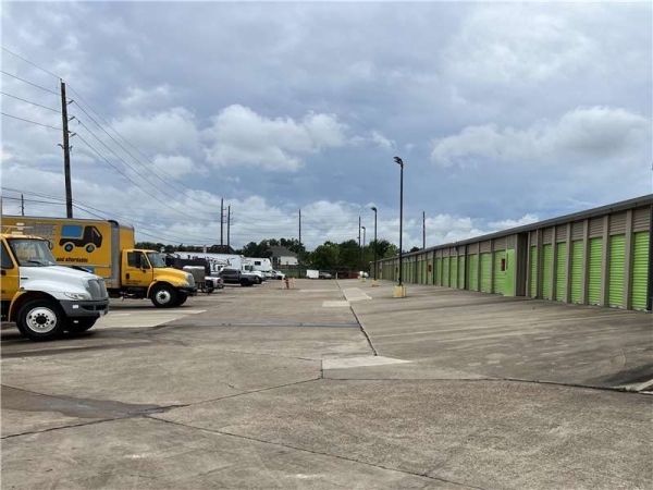 Storage Units at Extra Space Storage - 3476 - Houston - Westpark Dr. - 12455 Westpark Drive