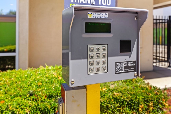 Facility photo: //images.sparefoot.com/medium/23039469942fa4a82c4.jpg