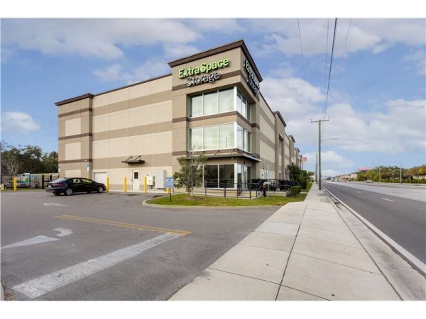 Storage Units at Extra Space Storage - 3731 - Tampa - 1711 Hillsborough Ave - 1711 East Hillsborough Avenue