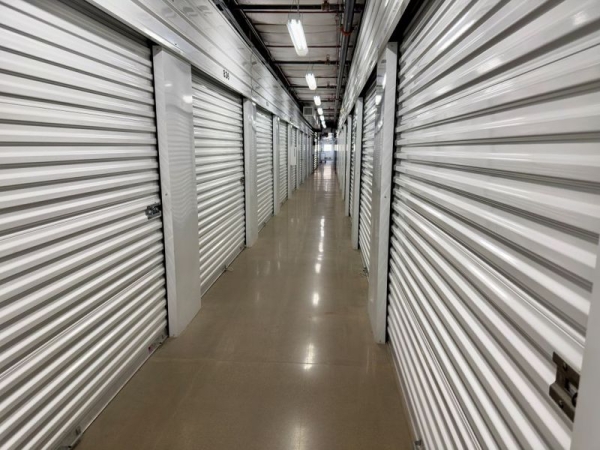 Storage Units at Extra Space Storage - 3814 - Peoria - Union Hills Dr - 8410 West Union Hills Drive