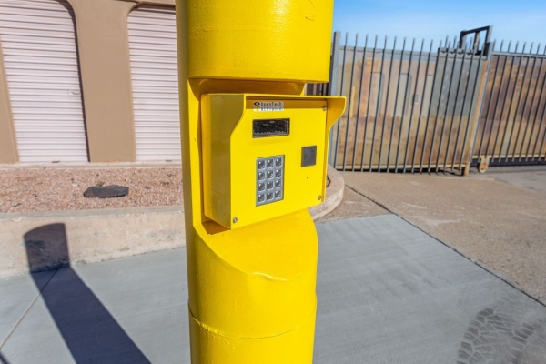 Facility photo: //images.sparefoot.com/medium/2305486994303c2bfd4.jpg