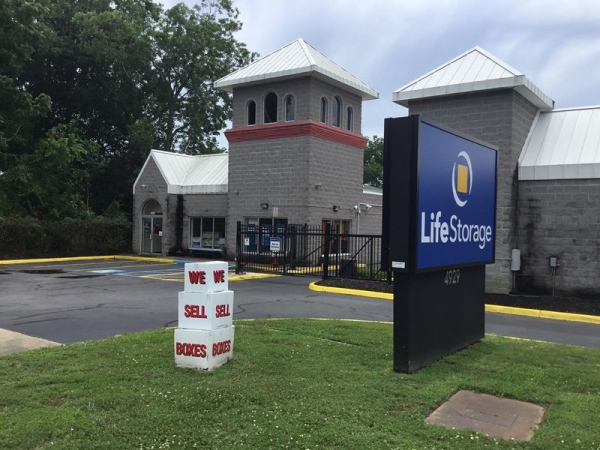 Storage Units at Extra Space Storage - 3841 - Virginia Beach - Shell Road - 4929 Shell Road