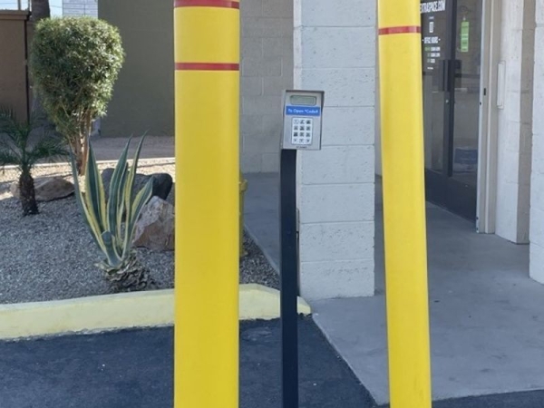 Storage Units at Extra Space Storage - 3850 - Phoenix - 3641 Camelback Rd - 3641 West Camelback Road