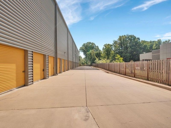 Storage Units at Extra Space Storage - 3885 - Charlotte - 4601 South Blvd - 4601 South Boulevard