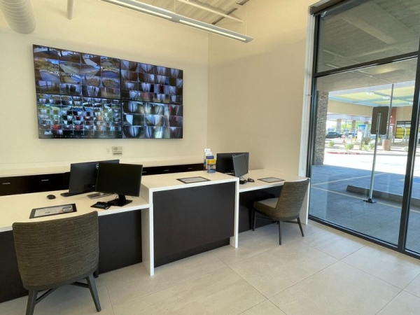 Facility photo: //images.sparefoot.com/medium/230582685b1b0c628bb.jpg