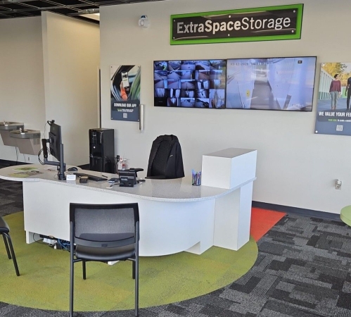 Facility photo: //images.sparefoot.com/medium/23065669da3908a0570.jpg