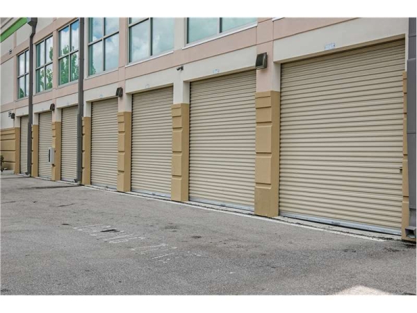 Storage Units at Extra Space Storage - 4120 - Naples - Kramer Dr - 3697 Kramer Drive