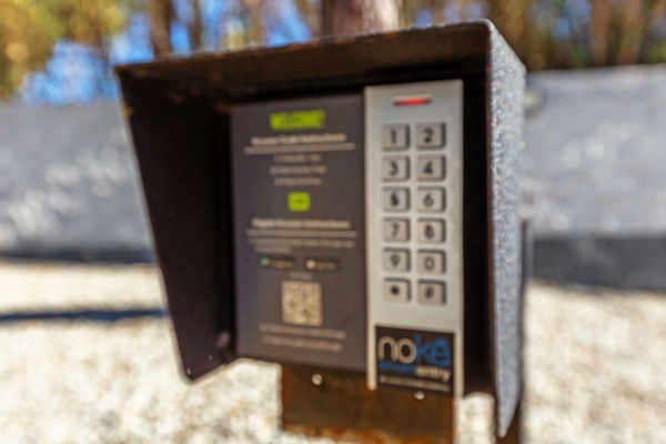 Facility photo: //images.sparefoot.com/medium/2307346994326d9cb64.jpg