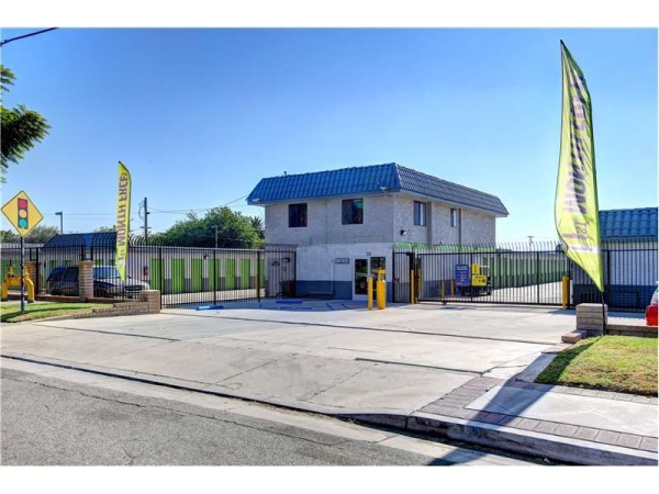 Facility photo: //images.sparefoot.com/medium/230737699432e9a6a21.jpg