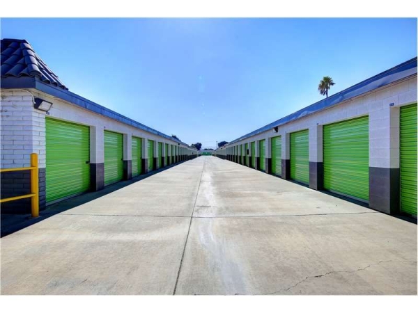 Facility photo: //images.sparefoot.com/medium/230737699432ec4de72.jpg