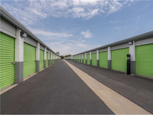 Facility photo: //images.sparefoot.com/medium/23076469943258d9cdb.jpg