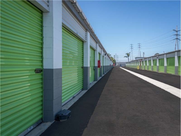 Facility photo: //images.sparefoot.com/medium/230815699432d87664f.jpg