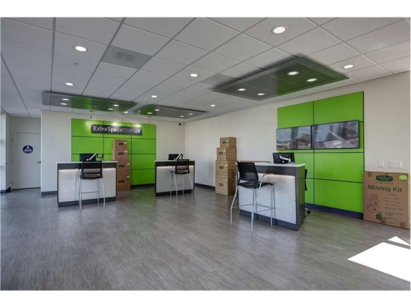 Storage Units at Extra Space Storage - 0305 - Hawaiian Gardens - S Norwalk Bl - 21123 Norwalk Boulevard