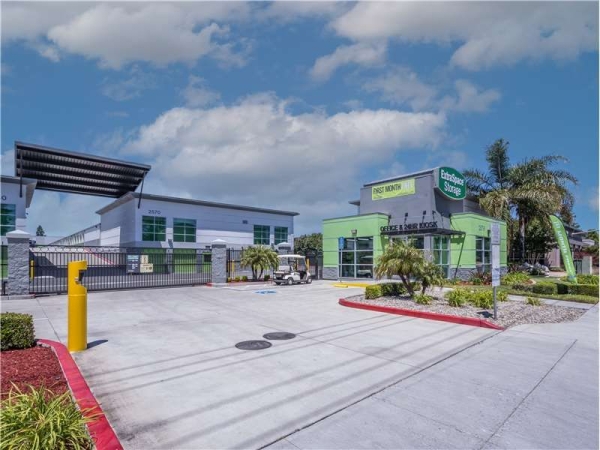 Facility photo: //images.sparefoot.com/medium/230936699433f866e17.jpg