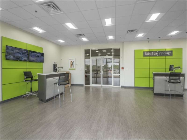 Storage Units at Extra Space Storage - 8174 - Columbia - Decker Blvd - 2470 Decker Boulevard