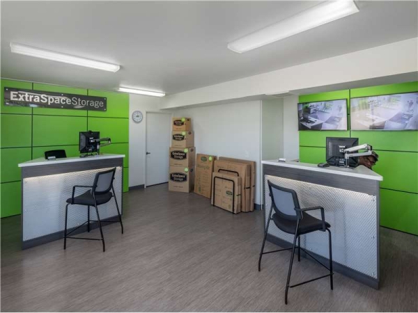 Storage Units at Extra Space Storage - 1476 - Fontana - Foothill Blvd - 13473 Foothill Boulevard