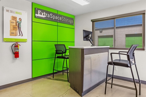 Facility photo: //images.sparefoot.com/medium/230972699433bde0c21.jpg