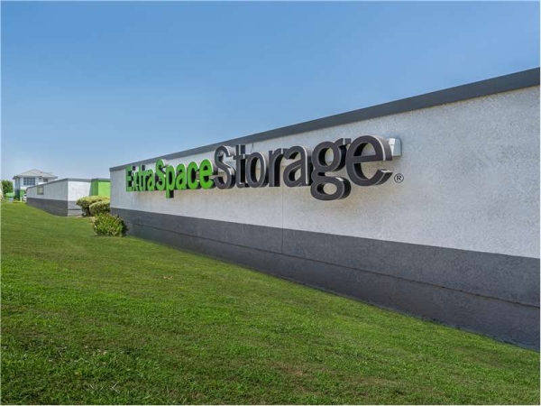 Facility photo: //images.sparefoot.com/medium/2309956994344dd6696.jpg