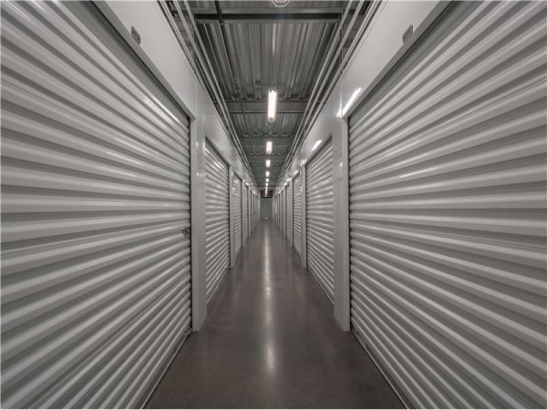 Storage Units at Extra Space Storage - 1542 - Chandler - W Elliot Rd - 2880 West Elliot Road