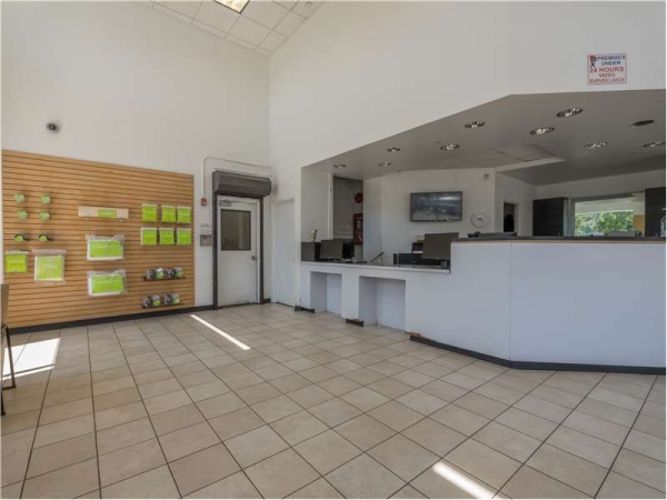 Facility photo: //images.sparefoot.com/medium/231199699434c5e9398.jpg