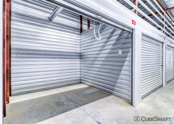 Facility photo: //images.sparefoot.com/medium/231211688332c8a5fdc.jpg