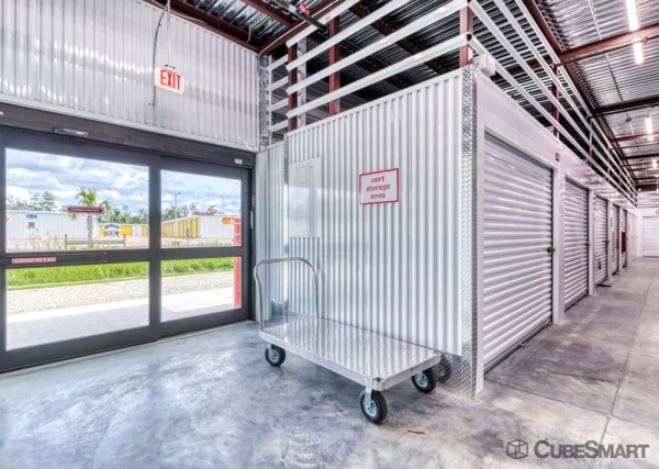 Facility photo: //images.sparefoot.com/medium/231211688332c9ba613.jpg