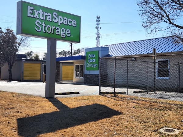 Storage Units at Extra Space Storage - 3028 - Marietta - Canton Rd - 1987 Canton Road