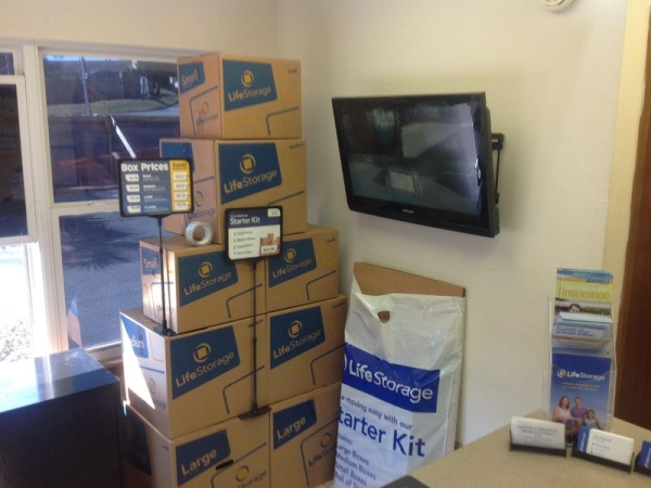 Storage Units at Extra Space Storage - 3052 - Pensacola - 2295 Michigan Ave - 2295 West Michigan Avenue