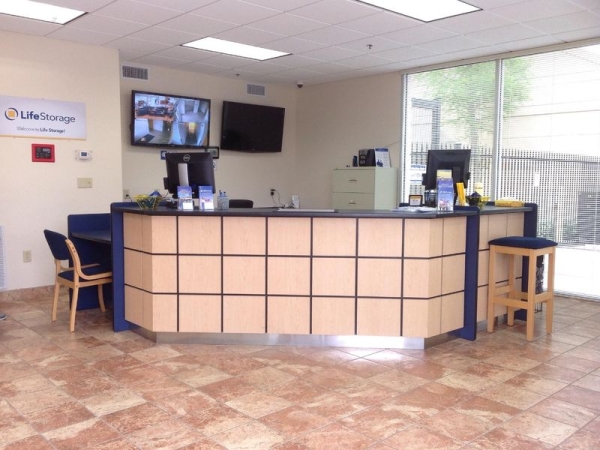 Storage Units at Extra Space Storage - 3071 - San Antonio - Tezel Road - 6015 Tezel Road